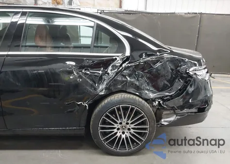2025 Mercedes-Benz C 300 from USA, damaged, VIN W1KAF4GBXSR257799
